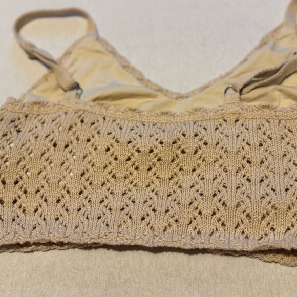 NWT HOLLISTER WOMEN SMALL Beige Knit Crochet Bralette with Floral Embroidery - Picture 2 of 6